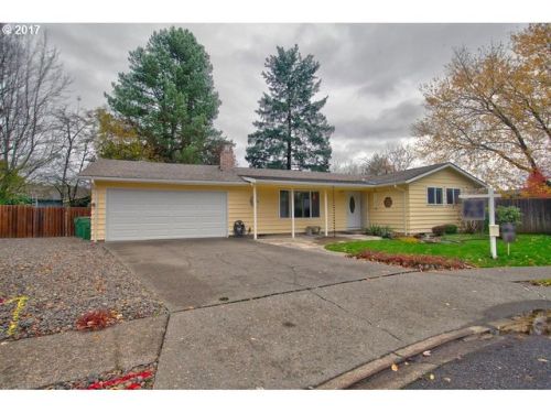 2505 Redwood Ct, Newberg, OR 97132-1944