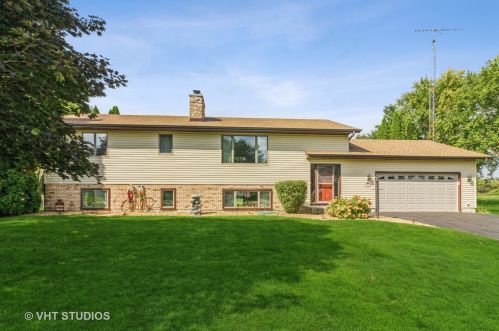 6905 Rhonda Dr, Alden, IL 60033-9136