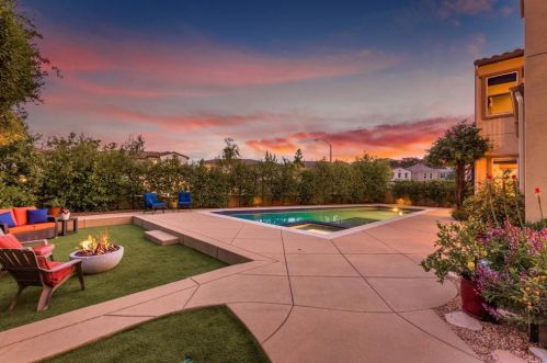 972 Tucana Dr, San Marcos, CA 92078-2827