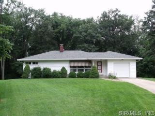 29 Wedgewood Dr, Belleville, IL 62221-4070
