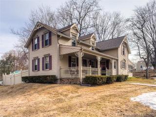 633 West St, Southington CT  06489-2350 exterior