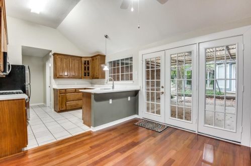 10914 Creekmere Dr, Dallas TX  75218-2345 exterior