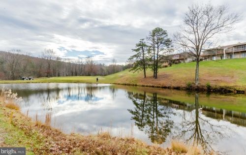 34 Tecumseh Trl, Hedgesville, WV 25427-3857