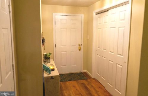 23 Dunlap Dr, Charles Town WV  25414-6512 exterior