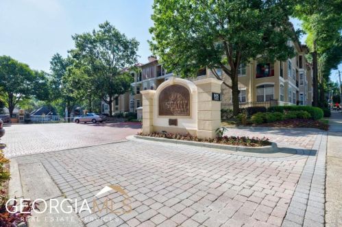 955 Juniper St, Atlanta GA  30309-5123 exterior