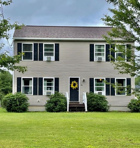 94 Lincoln St, Richmond, ME 04357-1218
