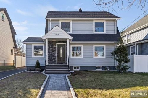242 Williams Ave, Hasbrouck Heights NJ  07604-2127 exterior