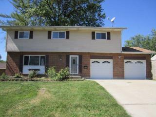 2552 Byrneside Dr, Cincinnati, OH 45239-5639