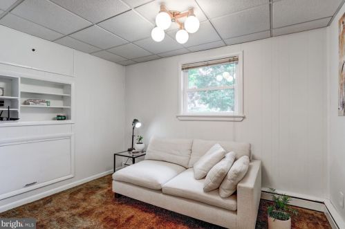 1651 Sunset Ave, Lancaster PA  17601-4355 exterior