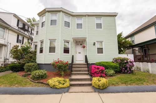 38 Depew St, Providence, RI 02907-3610