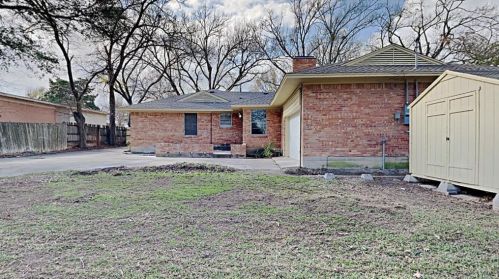 3114 Rnch Dr, Garland TX 75041-4445 exterior