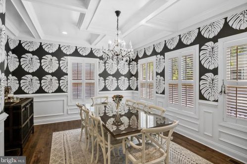 232 Elm Ave, Tavistock NJ 08033-2535 exterior