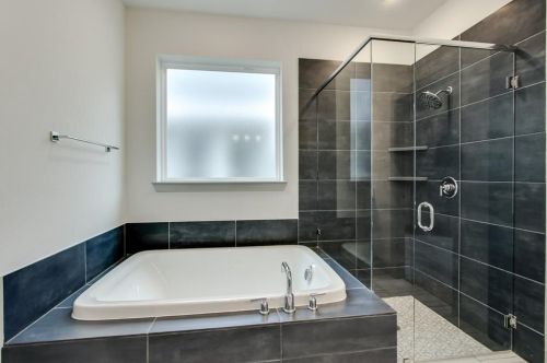 1520 Jackson St, Carrollton TX 75006-6296 exterior