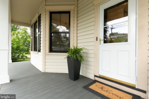 1671 Lawrence Rd, Trenton NJ 08648 exterior