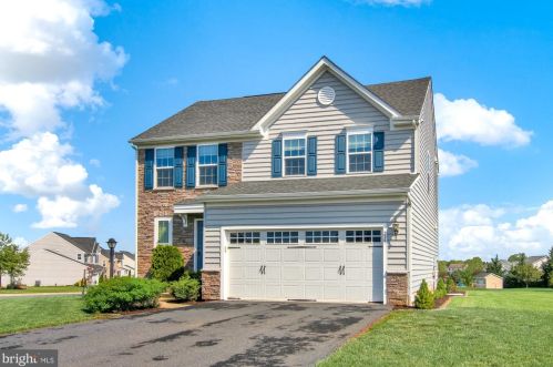 239 Forgedale Dr, Carlisle, PA 17015-4526