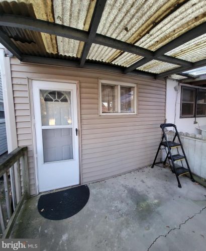 222 Morris Ave, Trenton NJ  08611-3665 exterior