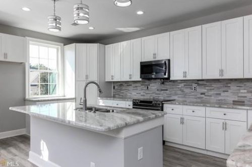 137 Wexford Ct, Stockbridge GA  30281-6307 exterior
