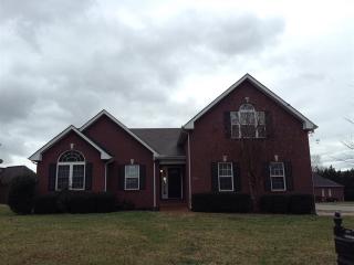 2904 Schoolside St, Murfreesboro TN  37128-5808 exterior