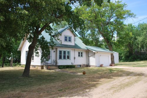 1374 70th St, Fairmont, MN 56031-1354