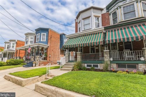 917 Somerset St, Gloucester, NJ 08030-1858