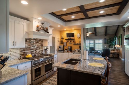 43821 Chapelton Dr, Indio, CA 92203-1553