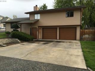 862 Newport Ave, Hermiston OR  97838-2523 exterior