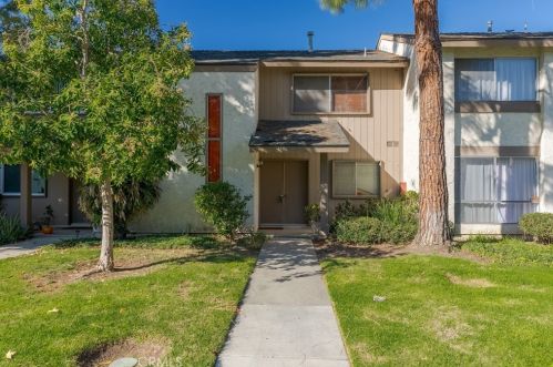 1406 Devonshire Ln, La Habra, CA 90631-7468
