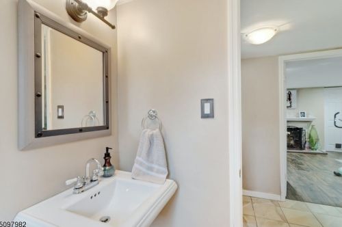 29 Lake Shore Dr, Dover NJ  07803-2942 exterior