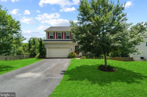 63 Robins Ct, Bybee, VA 22963-2089