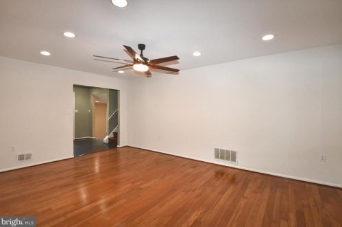 9011 Brook Ford Rd, Springfield VA  22015-3613 exterior