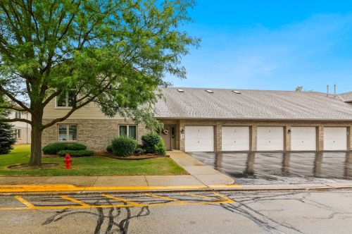 160 Barbara Jean Ln, Joliet, IL 60436-1060