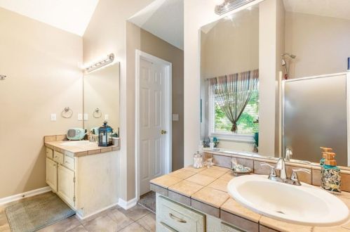 544 Lakeview Ln, Hiram, GA 30141-4427