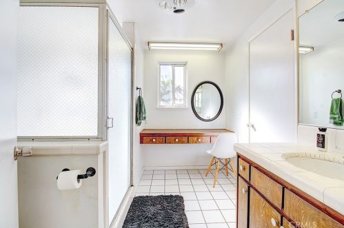 5910 Intervale Dr, Riverside CA  92506-4049 exterior