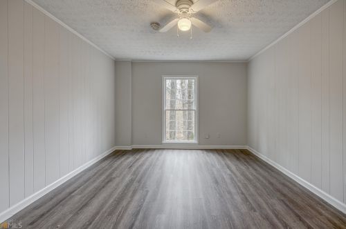 170 Huntcliff Pt, Atlanta GA  30350-1601 exterior