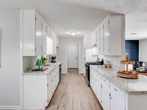 5605 Wimbleton Way, Fort Worth TX 76133-2814 exterior