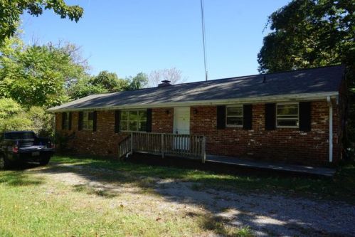 8728 Bent Mountain Rd, Roanoke, VA 24018-5945