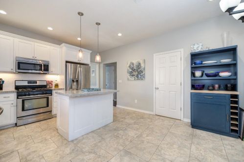 5652 Walnut Ave, Citrus Heights CA  95662-5316 exterior