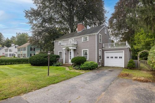 1110 Maplewood Ave, Portsmouth, NH 03801-7505