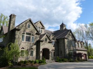 7 Hall Rd, Chester, NJ 07930-2684