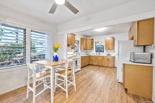 1581 Miller St, Honolulu HI  96813-6117 exterior