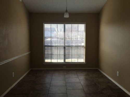 2733 Forest Creek Dr, Fort Worth TX  76123-1192 exterior