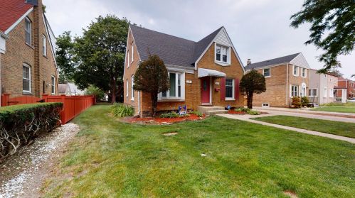 2246 15th Ave, Broadview, IL 60155-4006