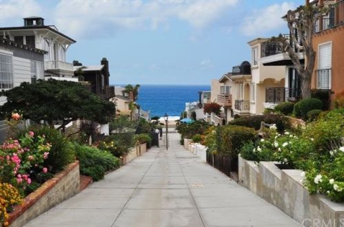 224 16th St, Manhattan Beach, CA 90266-4619