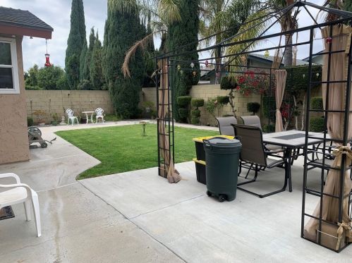 2239 Vermont Ave, Anaheim CA  92806-4653 exterior