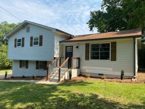 8922 Old Lee Rd, Lithia Springs, GA 30122-3309