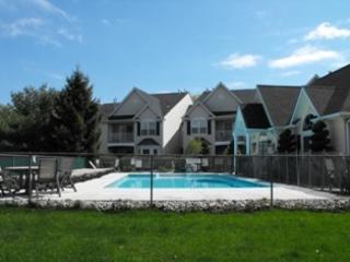195 Cambridge Ct, Clifton, NJ 07014-1374