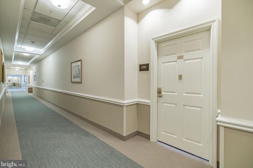 2106 Windrow Dr, Princeton, NJ 08540-5023