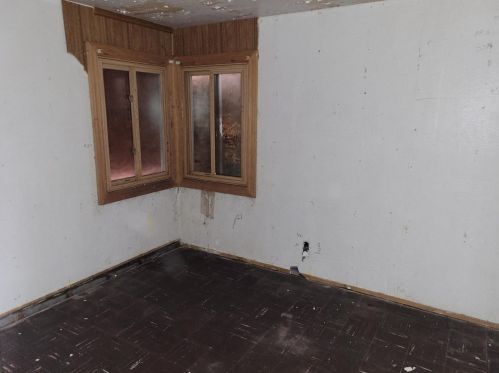 1143 Floyd St, Gary IN 46403-3818 exterior