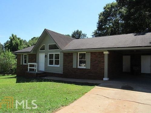 65 Mountain View Cir, Porterdale, GA 30016-6908