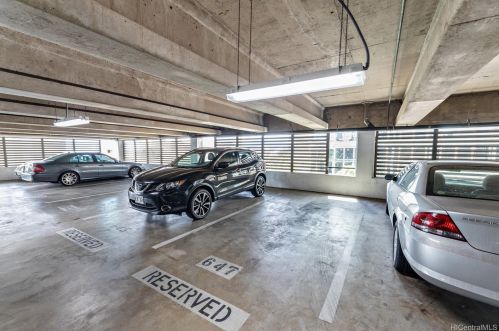 700 Richards St, Honolulu HI  96813-4605 exterior
